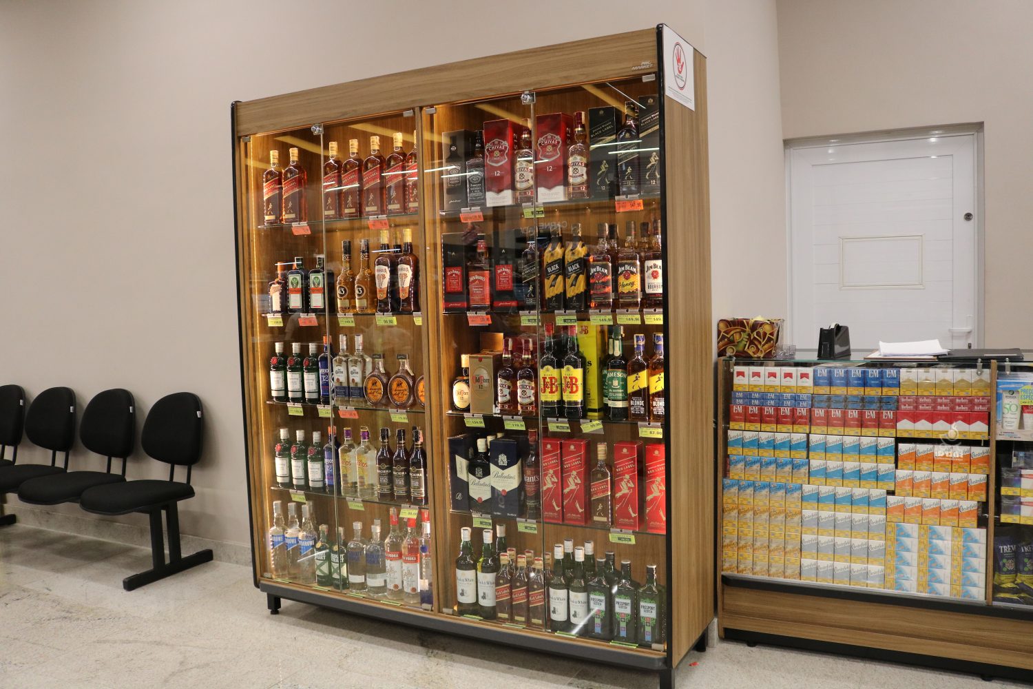 Móveis para frente de loja - ProMarket