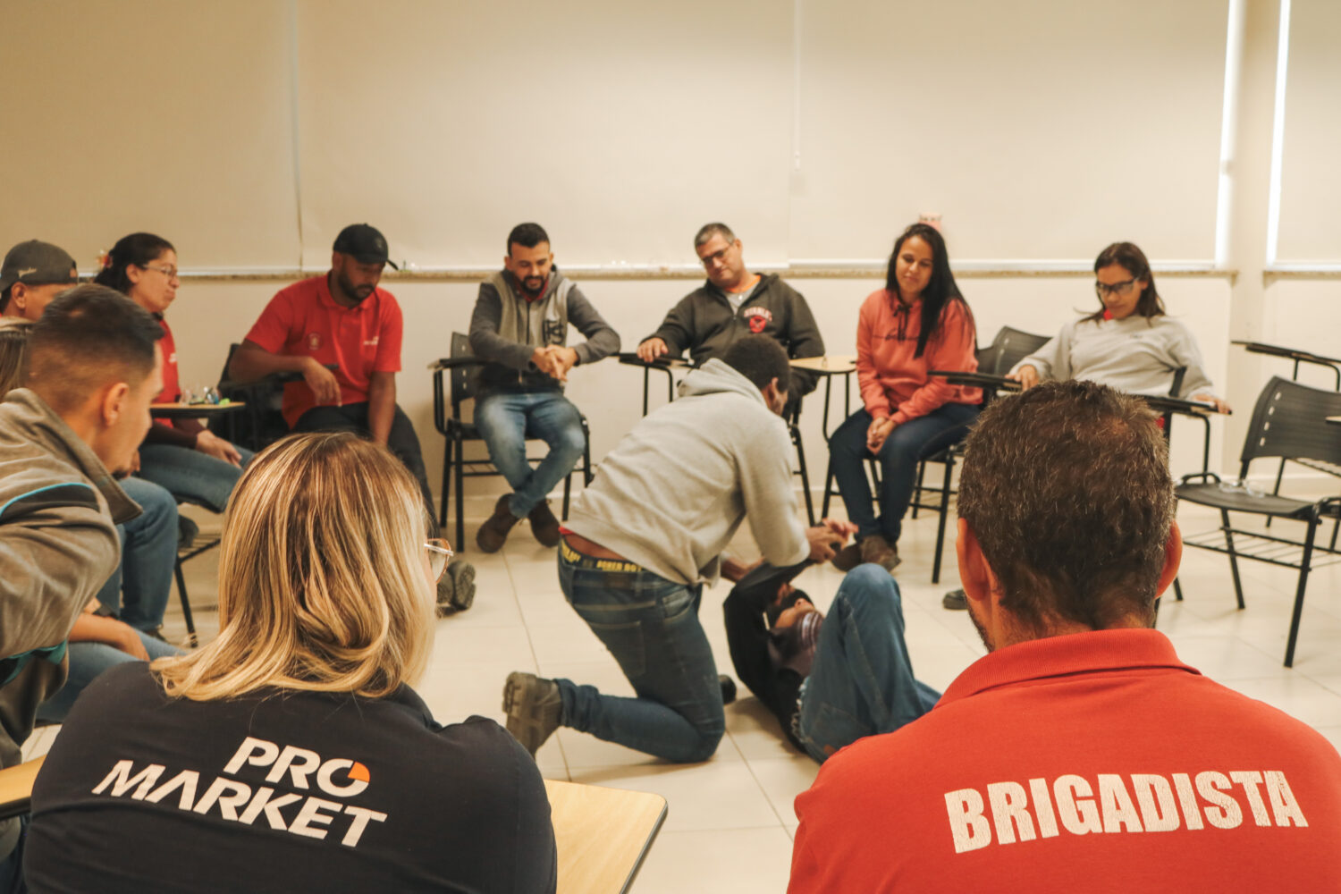 Colaboradores da ProMarket participando da palestra educativas na SIPAT 2026